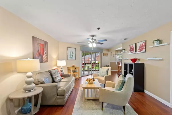 111 Ethyl Way #E, Stoughton, MA 02072