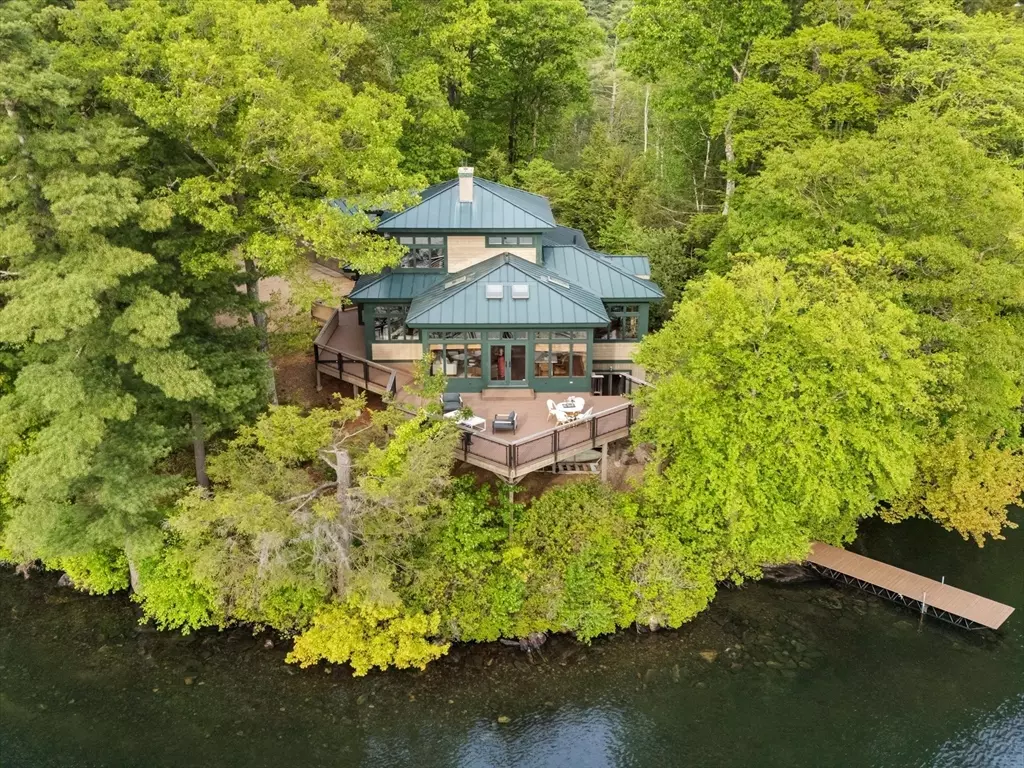 Sturbridge, MA 01518,220 Hemlock Path