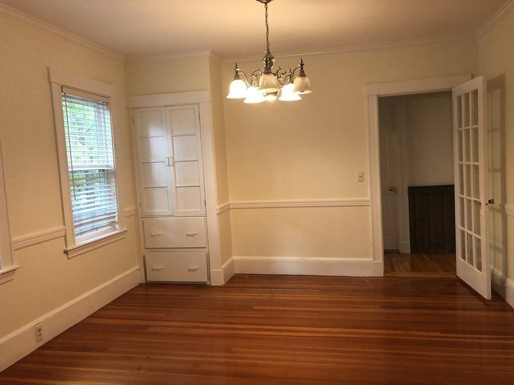 Wellesley, MA 02482,24 State Street #2