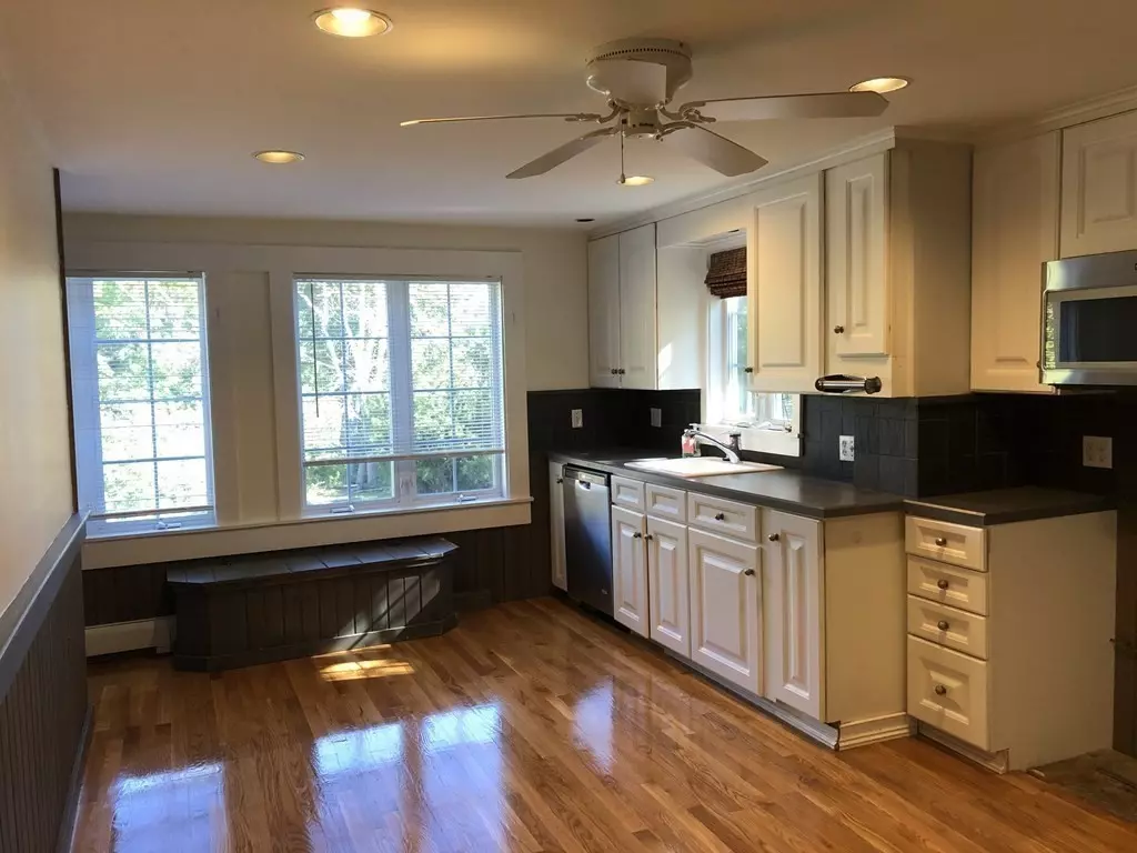 Wellesley, MA 02482,24 State Street #2