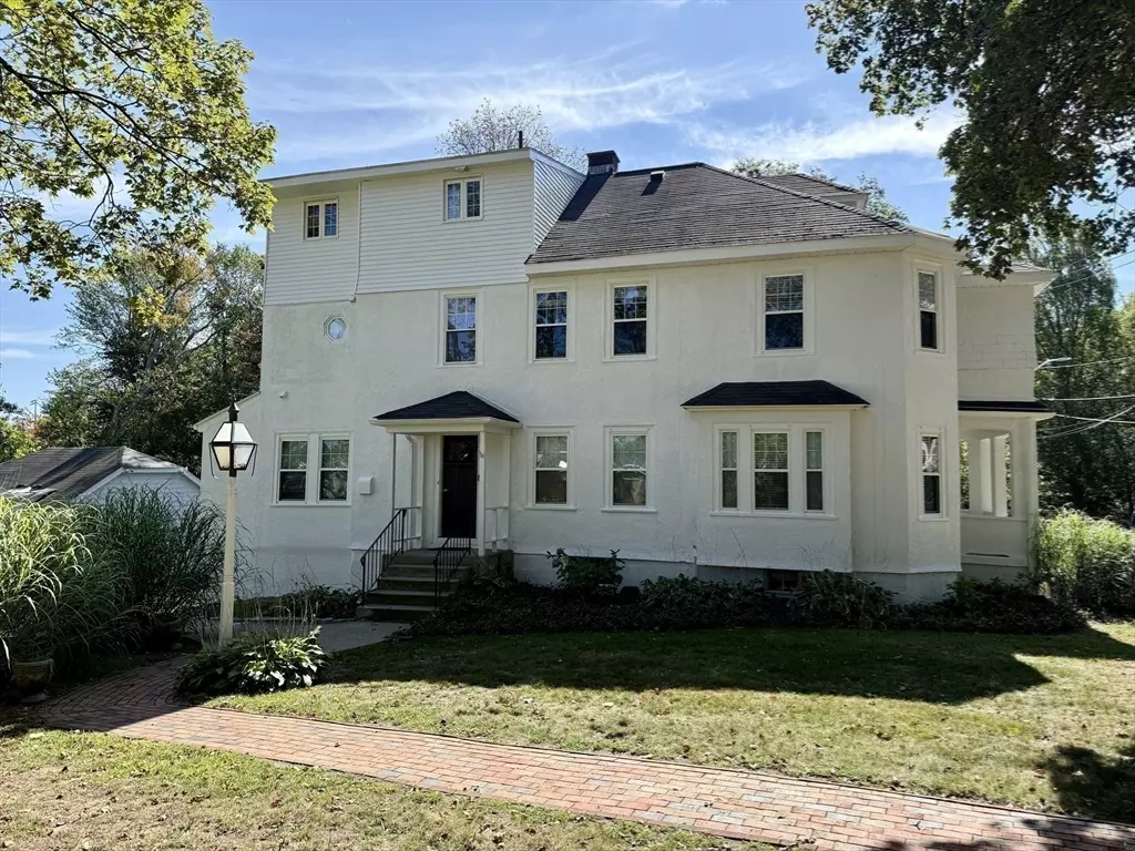 Wellesley, MA 02482,24 State Street #2