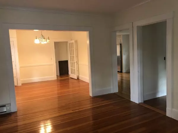 Wellesley, MA 02482,24 State Street #2