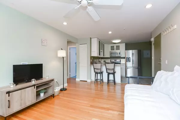 Watertown, MA 02472,26 Carey Ave #8