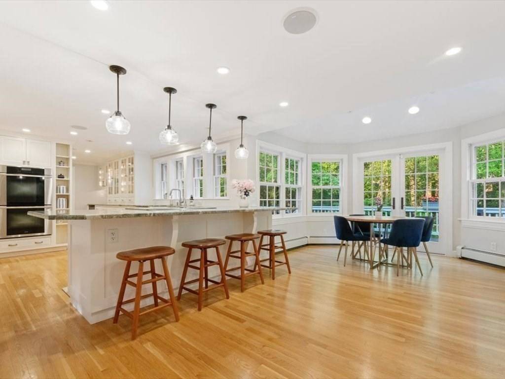 Needham, MA 02492,51 Canterbury Ln