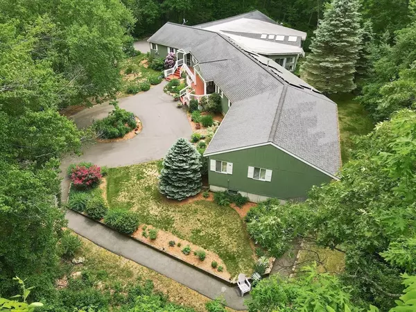 Medway, MA 02053,5 Deerfield Rd