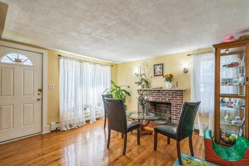 Hanover, MA 02339,1163 Webster St