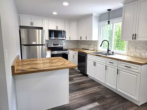 Stoughton, MA 02072,276 Sumner St