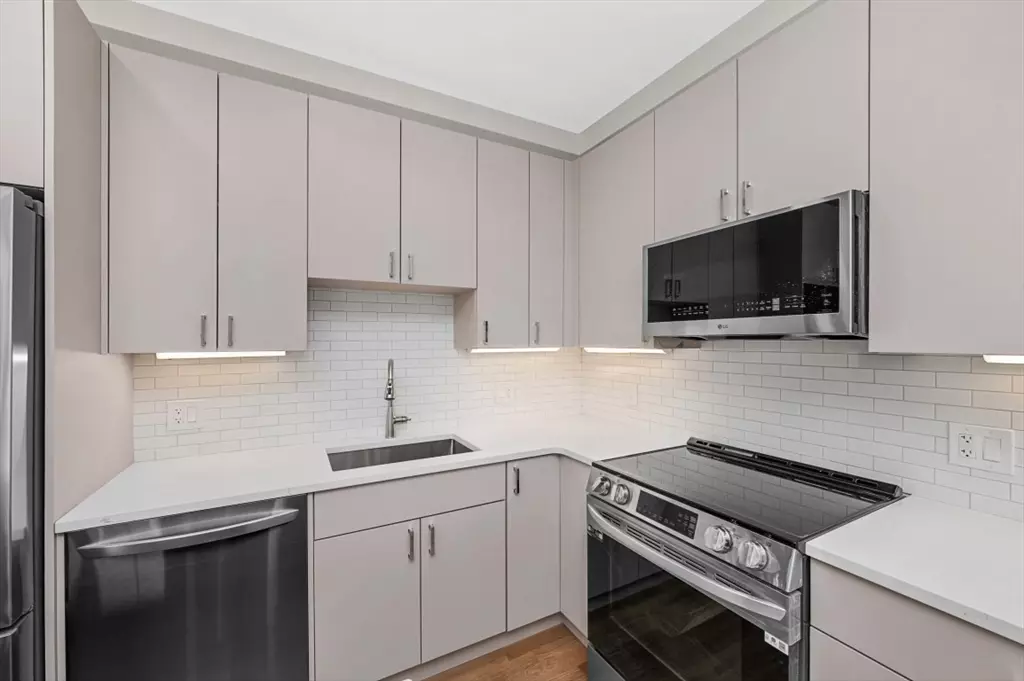 Boston, MA 02135,42 Waverly #2