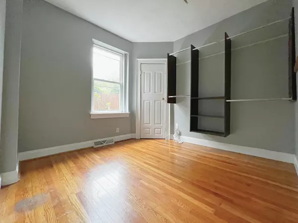 Boston, MA 02124,8 Edwin Street ##1