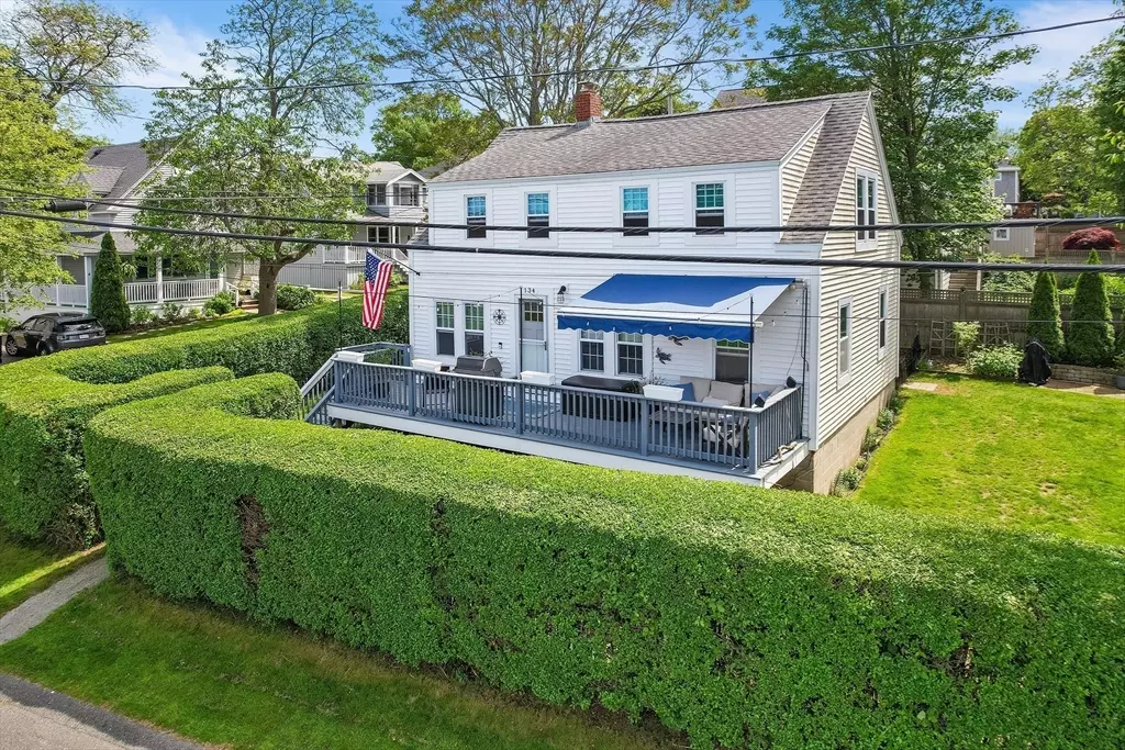 Hull, MA 02045,134 Hampton Cir