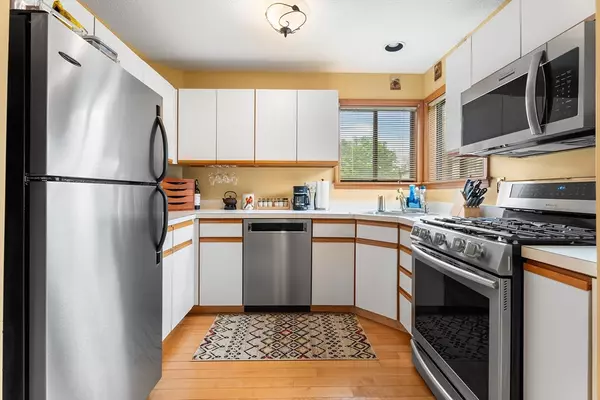 Agawam, MA 01001,25 Ash Ln #25