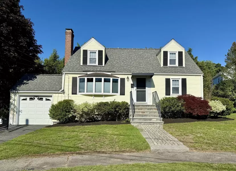 47 Circuit Lane, Waltham, MA 02453
