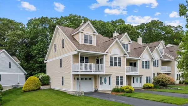 70 Carrington Ln #70, Uxbridge, MA 01569