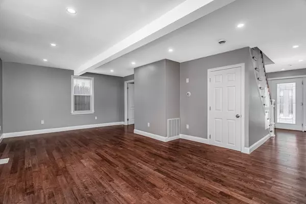 Fitchburg, MA 01420,70 Sanborn Street