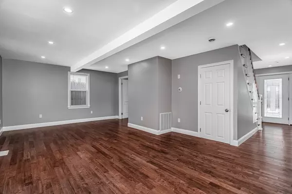 Fitchburg, MA 01420,70 Sanborn Street