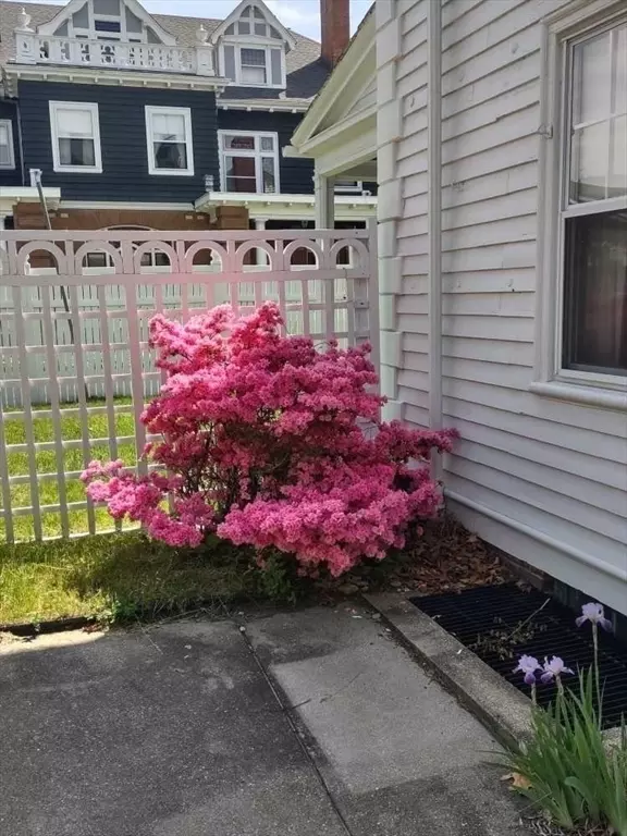 Pawtucket, RI 02860,36 Underwood St