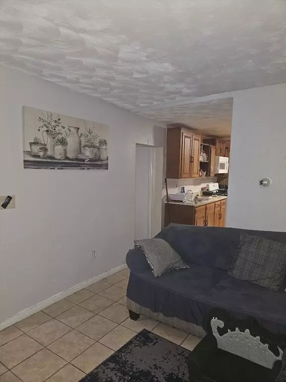 Chelsea, MA 02150,192 Chestnut St