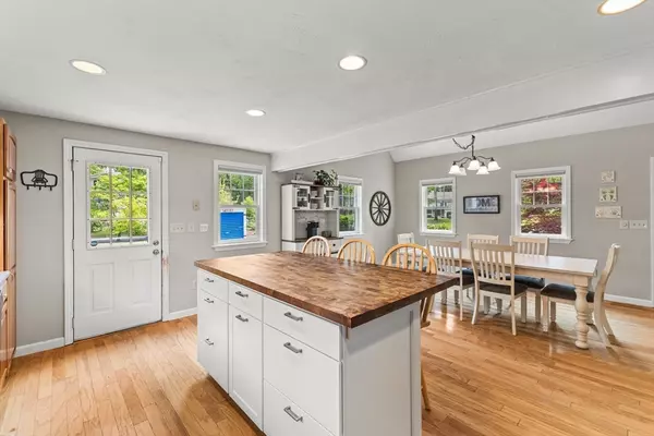 Wareham, MA 02571,31 Fearing Hill Rd
