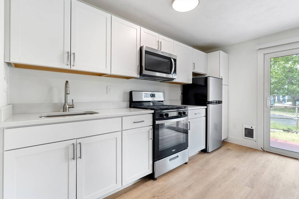 Lynn, MA 01902,55 Broad Street #3