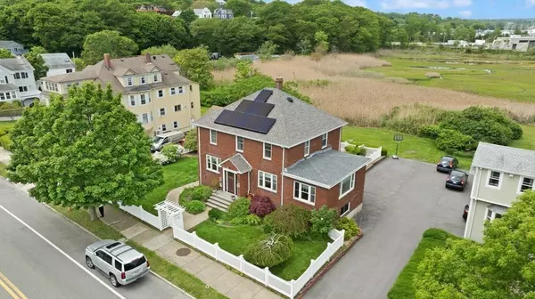 Gloucester, MA 01930,141-143 Western Ave