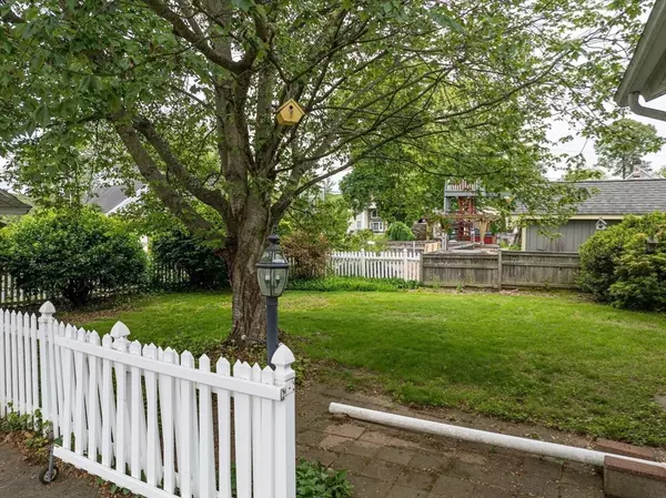 Agawam, MA 01001,1168 River Rd