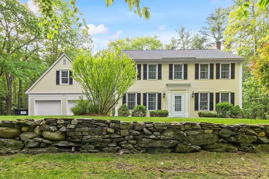 135 South Row Road, Townsend, MA 01469