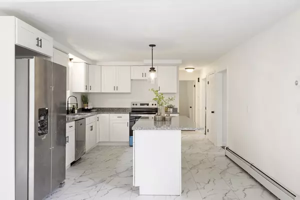 Seekonk, MA 02771,133 Jean Dr