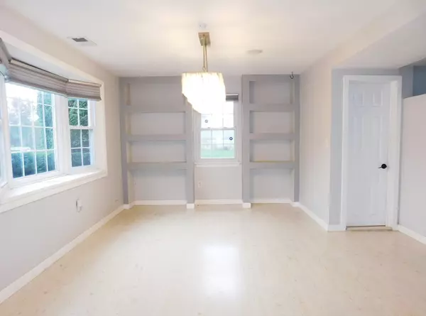 Stoughton, MA 02072,74 Ethyl Way #74