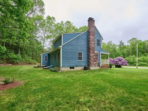 Sturbridge, MA 01518,127 Paradise Ln