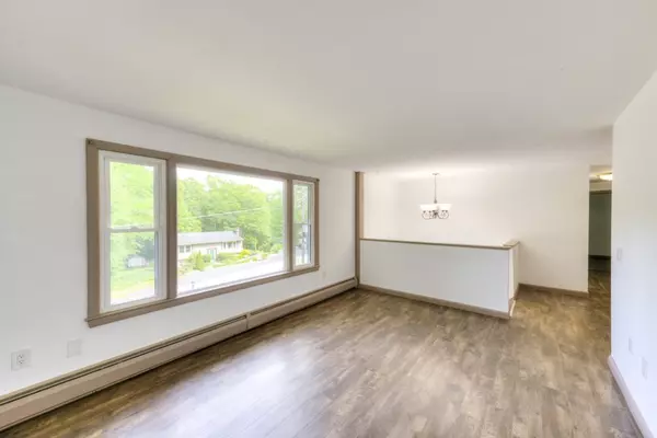 Sturbridge, MA 01566,57 Westwood Drive