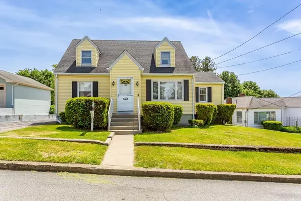 195 Hooper Street, Tiverton, RI 02878