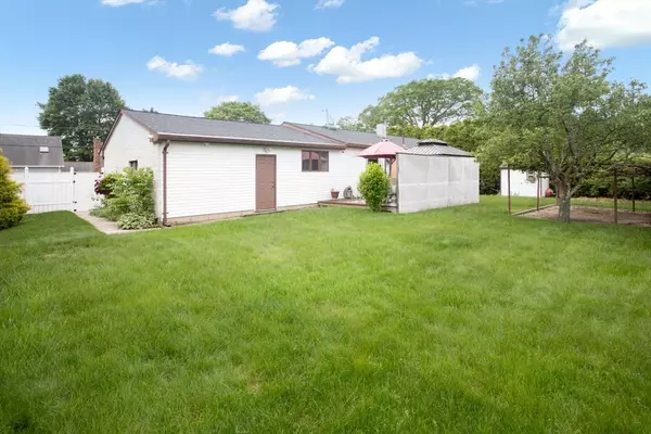 Somerset, MA 02726,136 Maryland Ave
