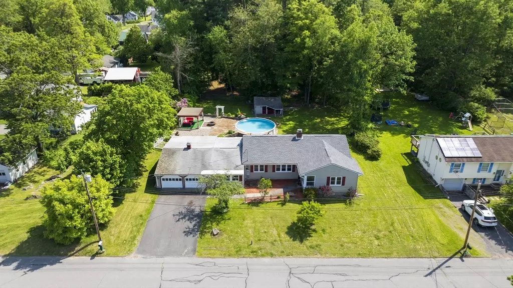 Greenfield, MA 01301,142 Oakland St