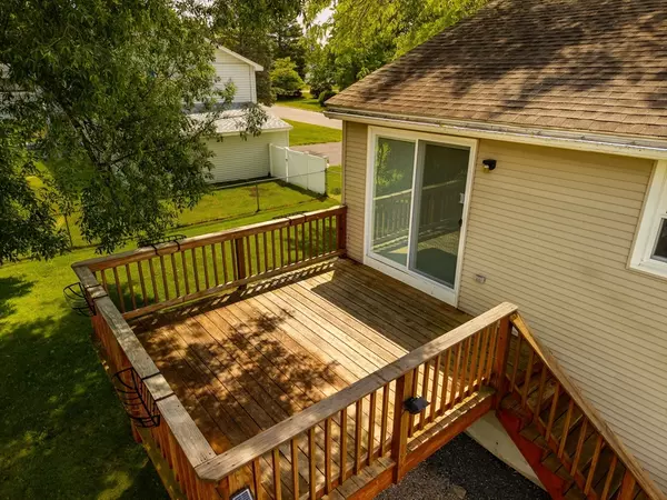 Methuen, MA 01844,7 Wintergreen Cir