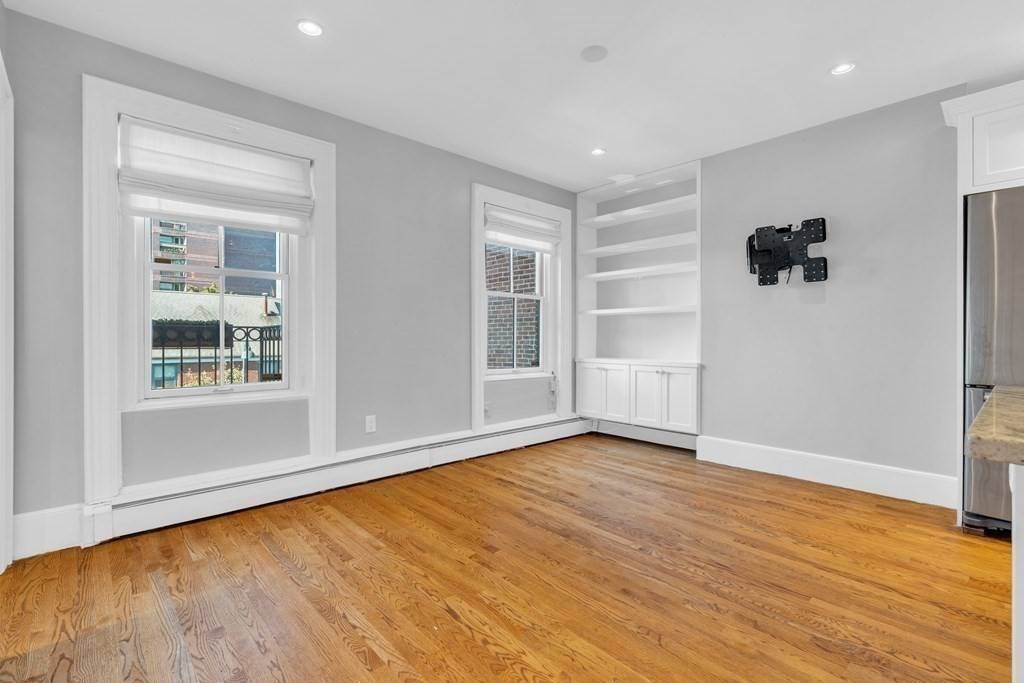 Boston, MA 02118,24 Upton St #3