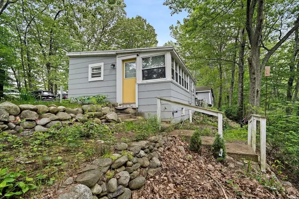Groton, MA 01450,313 Whiley Rd + 0 York Trail