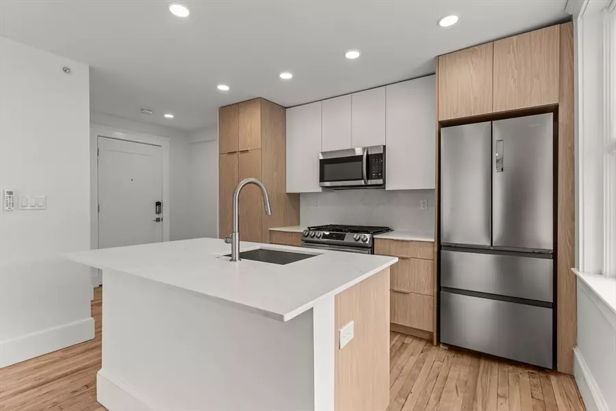 26 Bradlee Rd #405, Medford, MA 02155