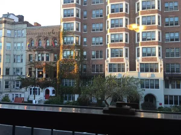 Boston, MA 02215,505 Beacon Street #4