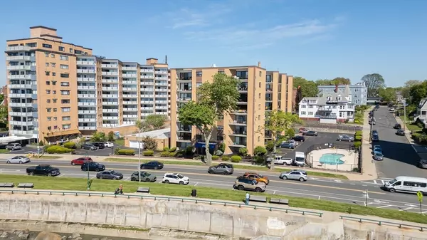 Lynn, MA 01902,295 Lynnshore #705