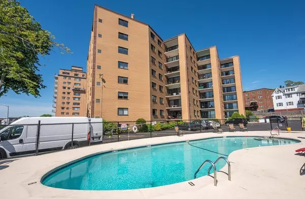 Lynn, MA 01902,295 Lynnshore #705