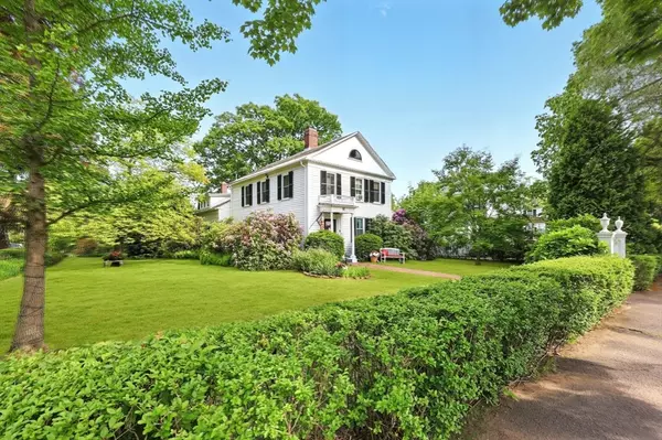 South Hadley, MA 01075,96 College St