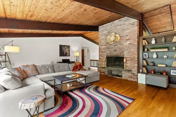 Boxford, MA 01921,4 Moonpenny Drive