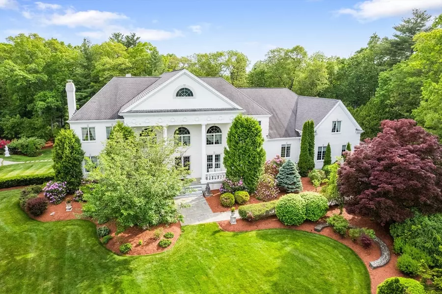 6 Steel Rd, Hopedale, MA 01747