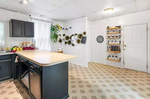 Haverhill, MA 01832,9-11 Beach St