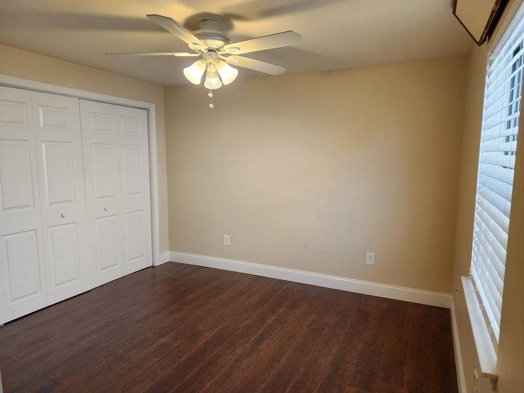 Mansfield, MA 02048,1 Old Colony Rd #216