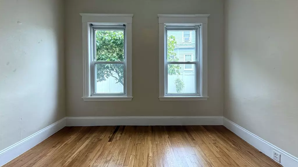 106 Beaumont #1, Boston, MA 02124