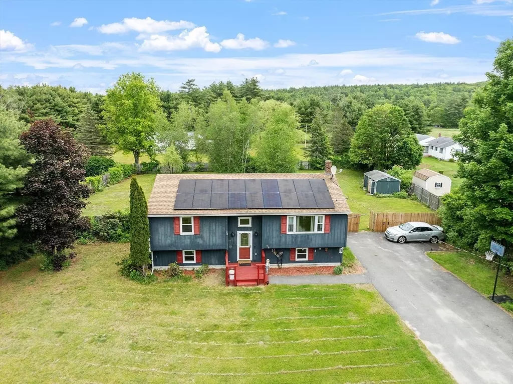 Orange, MA 01364,415 Holtshire Rd