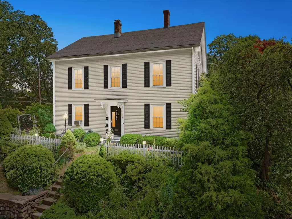 Southbridge, MA 01550,85 Everett St