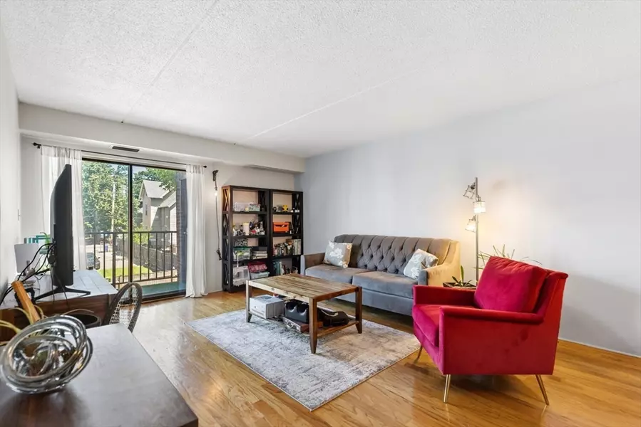 111 Devir St #201, Malden, MA 02148