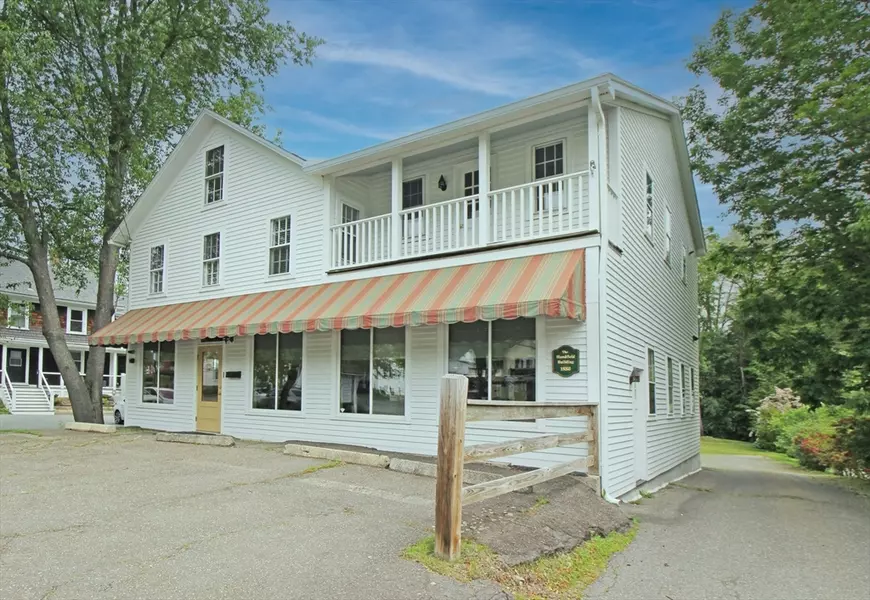 15 Main, Williamsburg, MA 01096